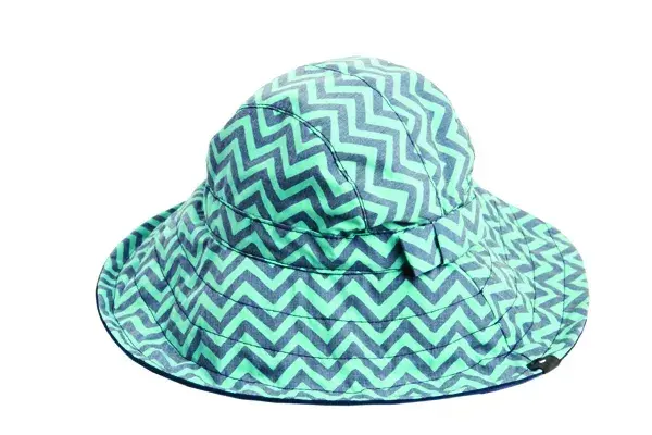 Capelina reversible (Seco, $135)