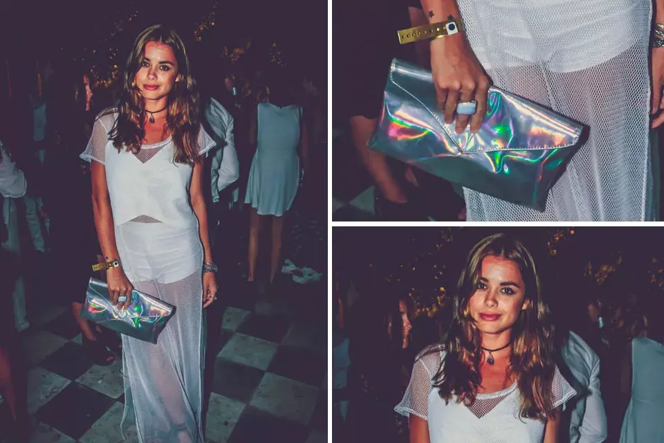 Vitto Saravia de rotation por la noche de punta con un look muy trendy. La modelo optó por un vestido con transparencias con mini short incluído y un sobre metalizado; ¿Qué te parece su look?