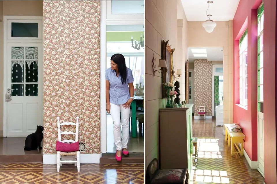 Marcela, su gata y el empapelado vintage que encontró de casualidad en un negocio de sanitarios