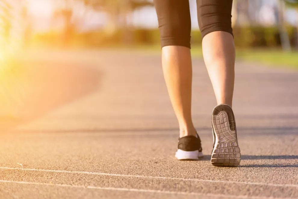 Caminar al menos 10 minutos al día tiene un enorme impacto en nuestra salud