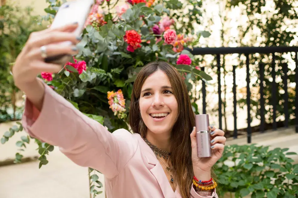 Agustina Ramos Mejia, una de las emprendedoras que desde Ohlala distinguimos con el premio #MakersAwards, no podía dejar de acompañar a Mary Kay, una marca que desde sus comienzos está comprometida con el empoderamiento de la mujer