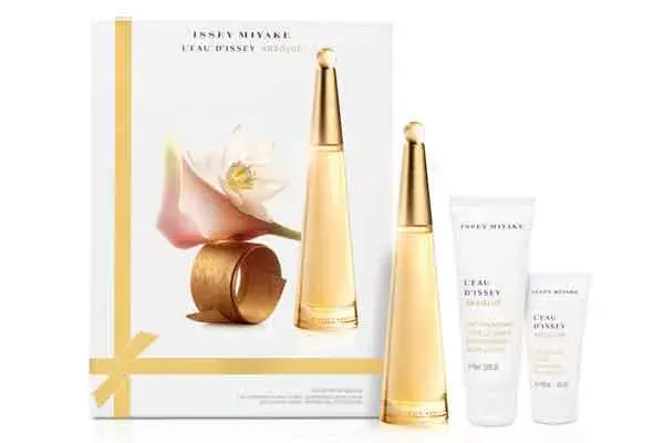Kit de perfume y crema (L´Eau D´Issey Absolue, $748)