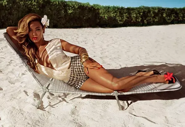 Para mostrar mujeres con más curvas, la marca HyM eligió a la cantante Beyoncé