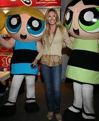 Sofía Zámolo estuvo en el festejo por los 10 años de las Chicas Superpoderosas en Mundo Cartoon Network.