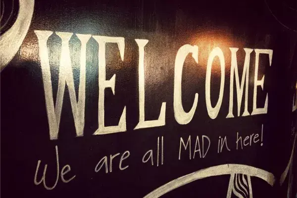 MAD combina hamburguesas gourmet con coctelería de autor