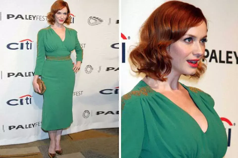 Christina Hendricks no esconde sus sugerentes curvas