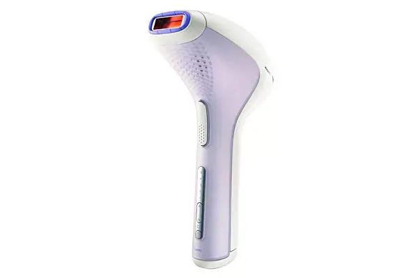 Philips Lumea ($ 2999), un sistema de depilación por luz pulsada intensa