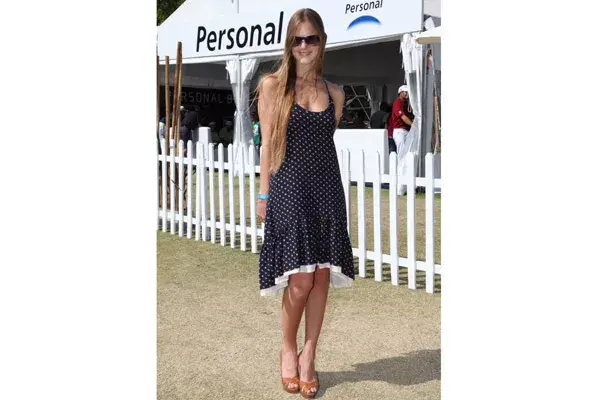Paulina Trotz optó por un solero muy naive y femenino para el Torneo de los Maestros en Olivos Golf Club