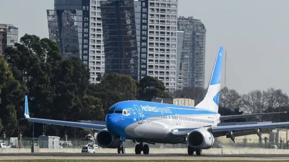 Aerolíneas espera que mañana no haya demoras en los vuelos