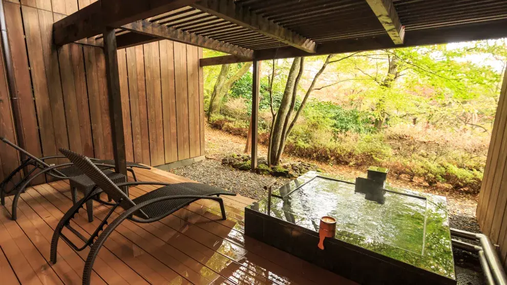 Para poder ser nombrado ryokan tiene que tener un documento que certifique que tiene agua termal natural