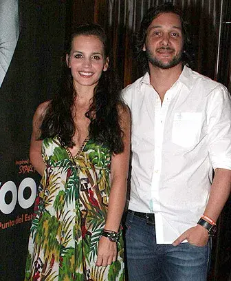 Sabrina Garciarena y Germán Paoloski fueron a la inauguración de Pink Genuine Food en Punta. 