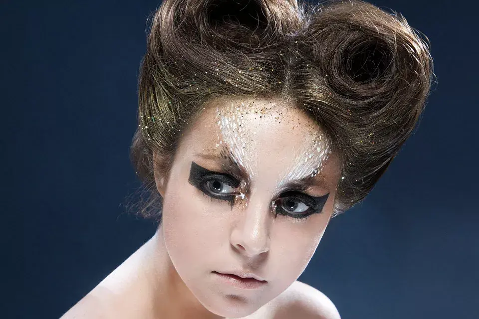 “Soy muy Aries cuando estoy haciendo cinco cosas a la vez que no tienen nada que ver entre sí”. Antonella Maiorano (25 años, productora de moda).