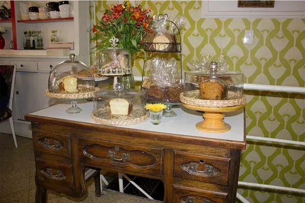 Delicias a la vista en una cómoda restaurada ¡divina! Foto: Guía La Nación