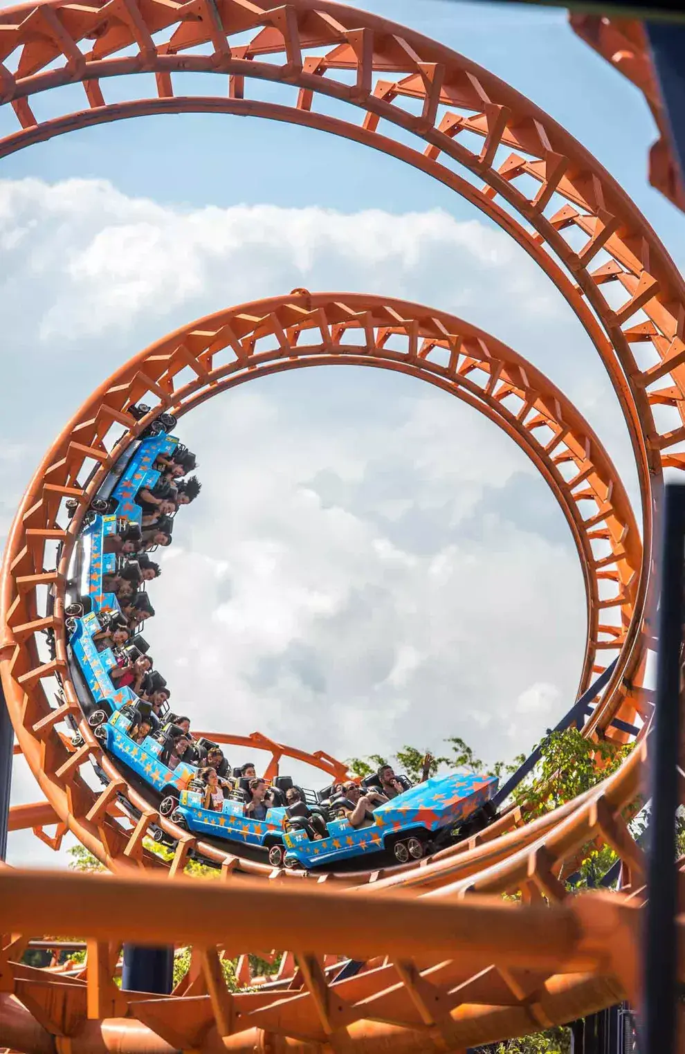 La Fire Whip, montaña rusa del parque.