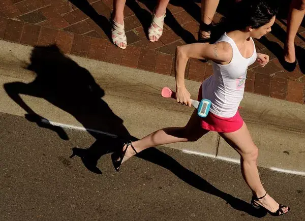 Cuatro australianas batieron la marca mundial en una carrera en tacos; fitness y glamour