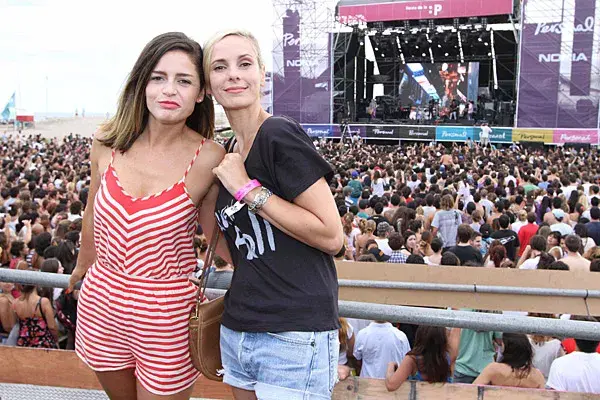 Muy cancheras, Romina Ricci y Julieta Cardinali también estuvieron en la fiesta de Personal en Mar del Plata