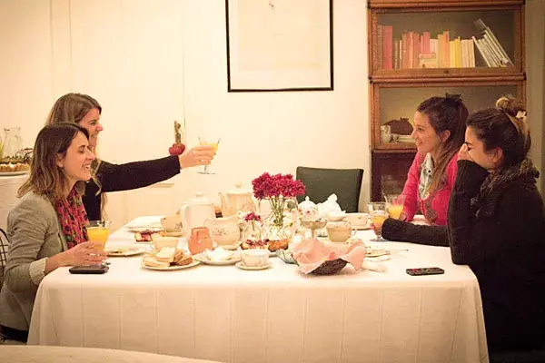Tomá el té con amigas y charlá sin parar