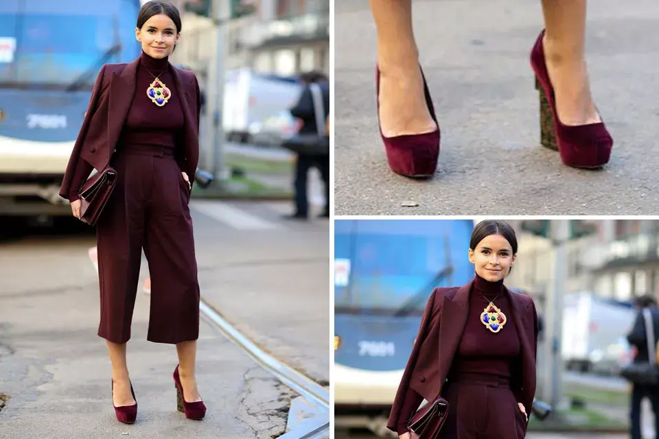 Miroslava Duma, otra de las blogueras que apuesta al pantacourt. Esta propuesta, viene de la mano de un conjunto de blazer y pantalón en color marsala ¿Los zapatos con plataforma? También en el mismo tono