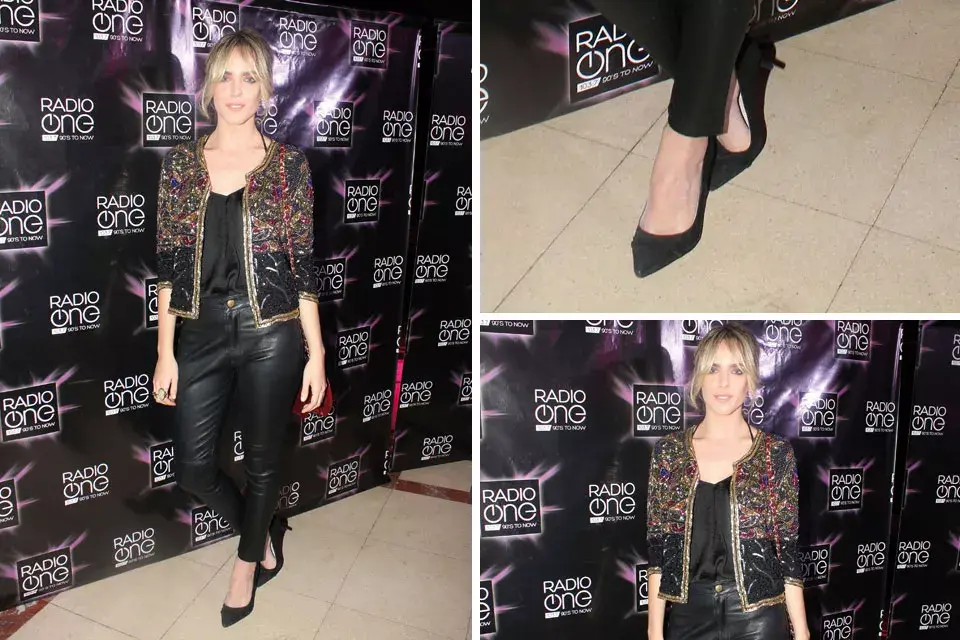 Emilia Claudeville optó por una chaqueta bordada, jeans simil cuero y stilettos; ¡Más que aprobado su outfit!