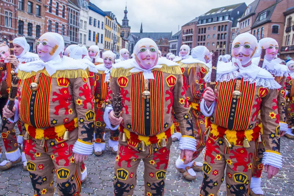 La curiosa tradición de los Gilles, en Bélgica