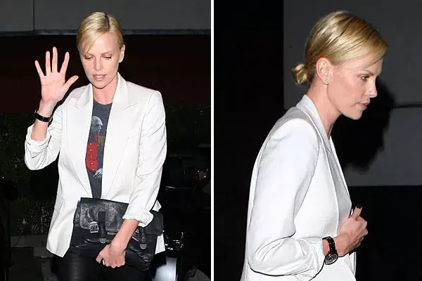 Un look prolijo para Charlize Theron: raya al costado y atado