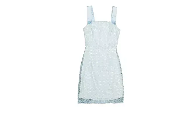 Vestido tipo ’50s (Las Oreiro, $1690).