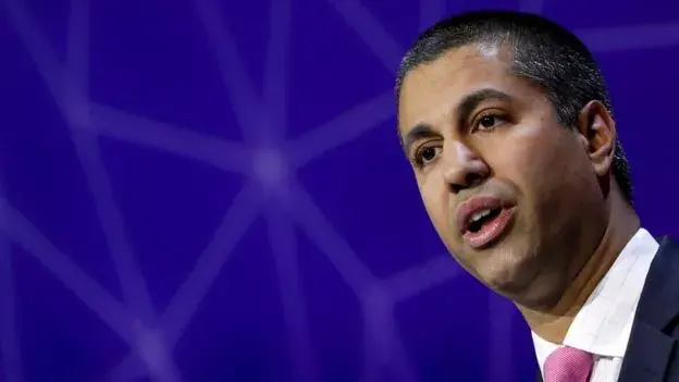 Ajit Pai, de la FCC estadounidense