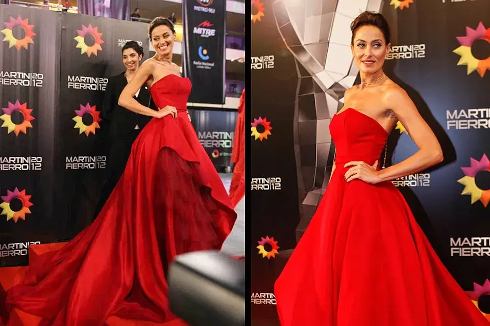 Débora Bello eligió el rojo para su strapless diseñado por Gustavo Cadile, muy al estilo Hollywood