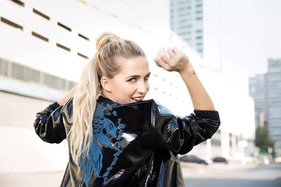 chaqueta (UMA, $5300)