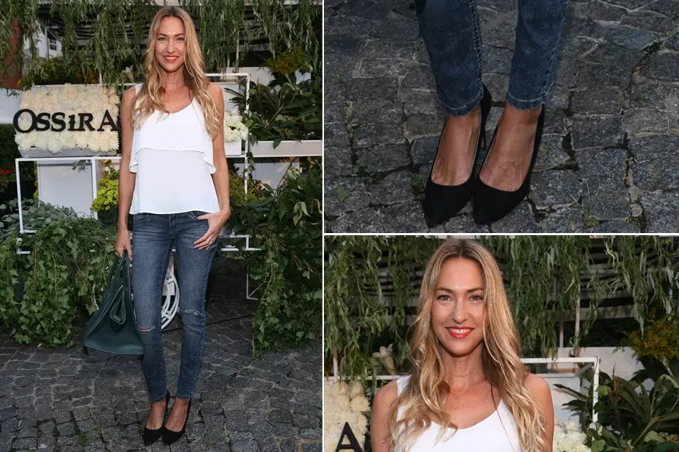 Andrea Burstein fue a conocer la nueva colección de Ossira con un look compuesto de básicos: remerita blanca, jean y stilettos negros. ¡Menos es más!