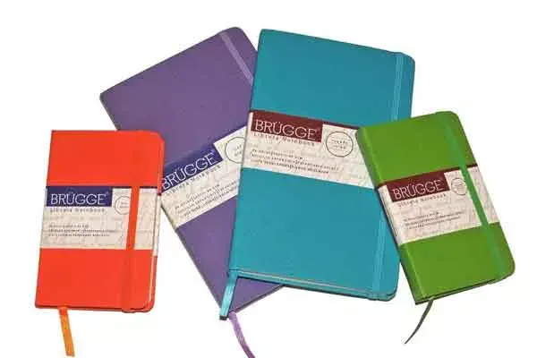 Libretas explora color (Brügge, $48)