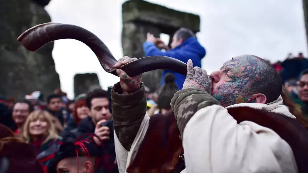 Además de las visitas turísticas, se suelen hacer encuentros especiales con rituales ancestrales para el solsticio de invierno y verano