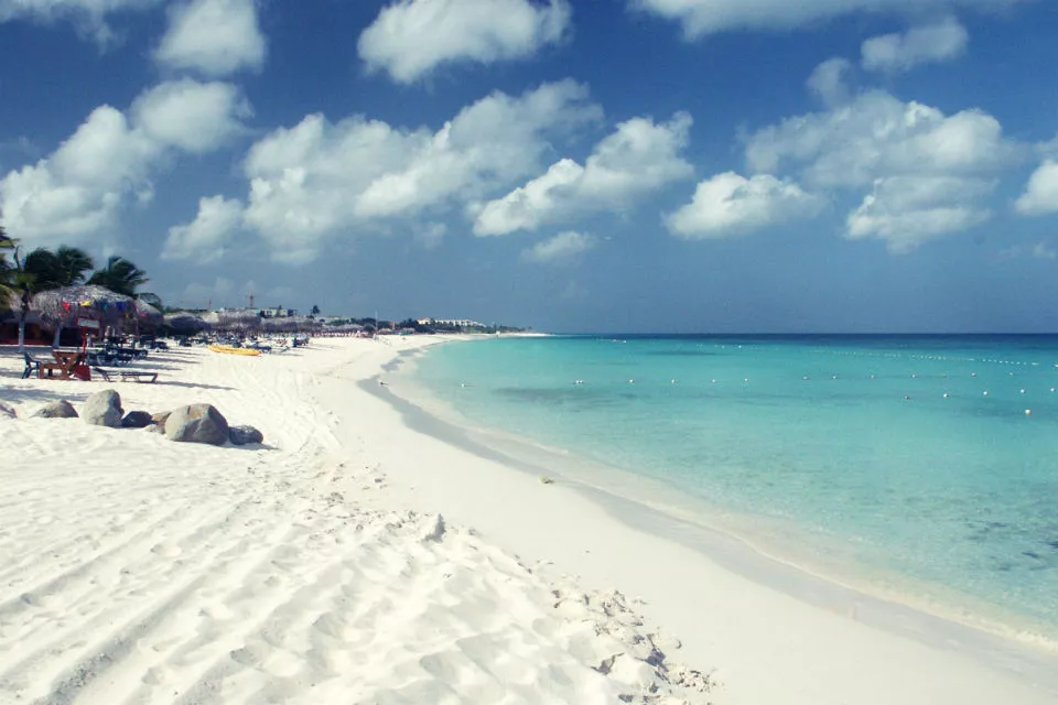 9. Eagle Beach - Aruba