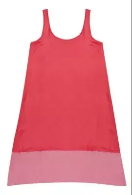maxi vestido de corte simple (Desiderata, $835)