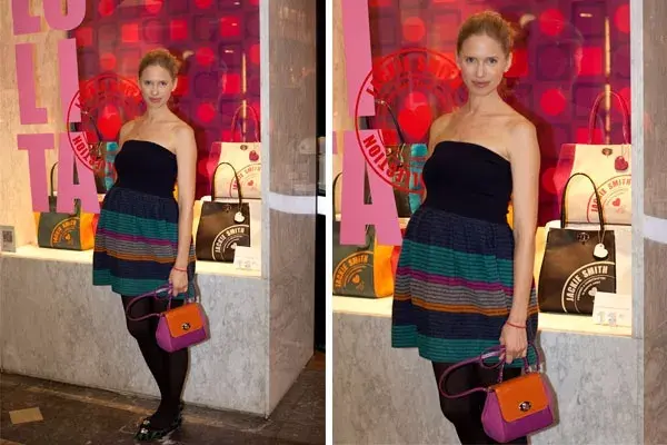 Carola Del Bianco pasó por el local de Jackie Smith en Unicenter y combinó una mini cartera con su vestidito strapless que marca su pancita. ¡Divina!