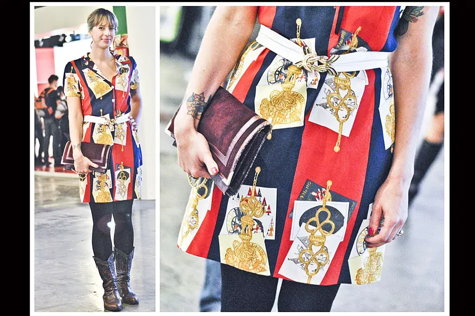 Vestido de seda con estampado divino, ideal para usarlo con botas texanas!