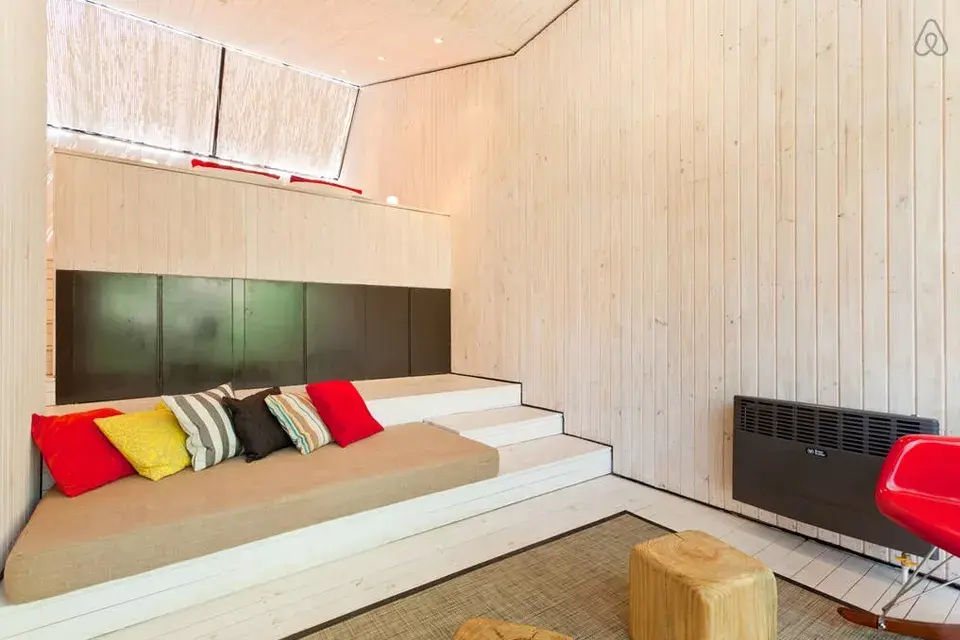 Opción 3: estos observatorios tienen increíbles vistas al valle de Elqui en Chile. ¡Y su deco minimalista es lo más!