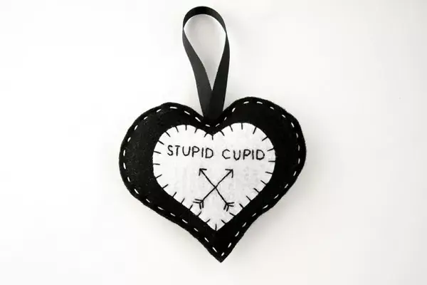 Para regalar a alguna amiga que esté con mal de amores o para adornar alguna parte de tu casa