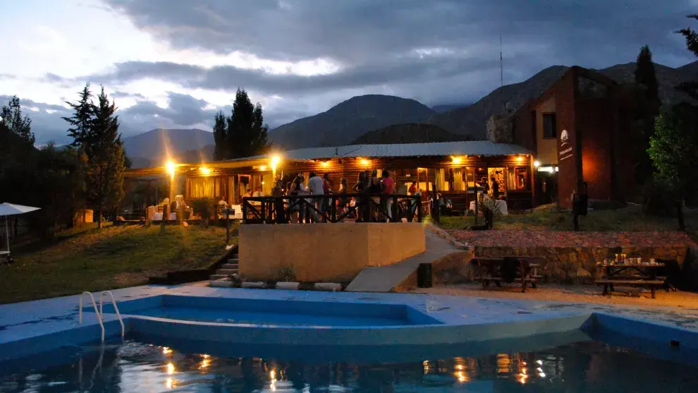 Relajate en el corazón de las montañas de Mendoza en el Vertientes Spa Andino