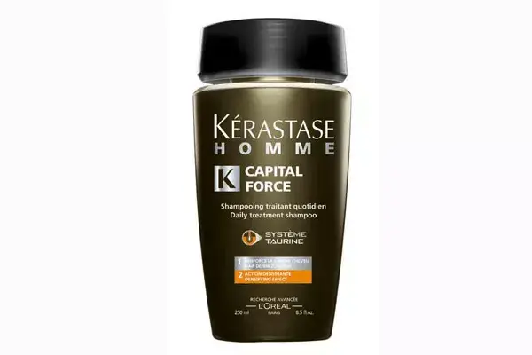 Para papás coquetos, Capital Force de Kérastase Homme, un  tratamiento diario para fortalecer el cabello masculino, es densificante, antigraso y anticaspa ($110)