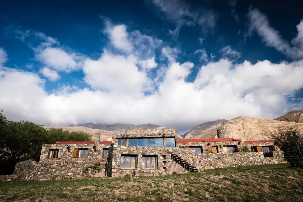 La piedra predomina en la fachada de Casa Colorada, en Tilcara. Autor: Federico Quintana
