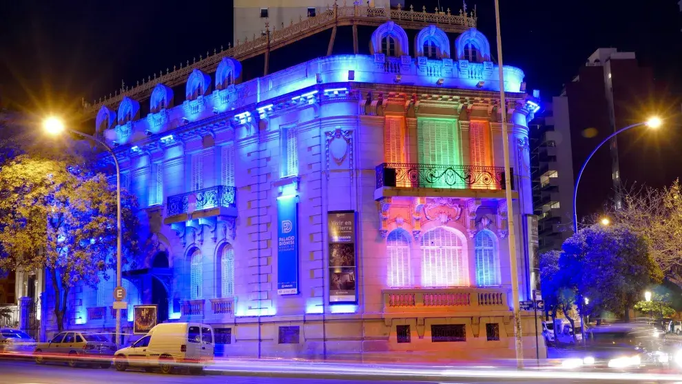 El Palacio Dionisi, frente a plaza España, el primer museo exclusivamente fotográfico