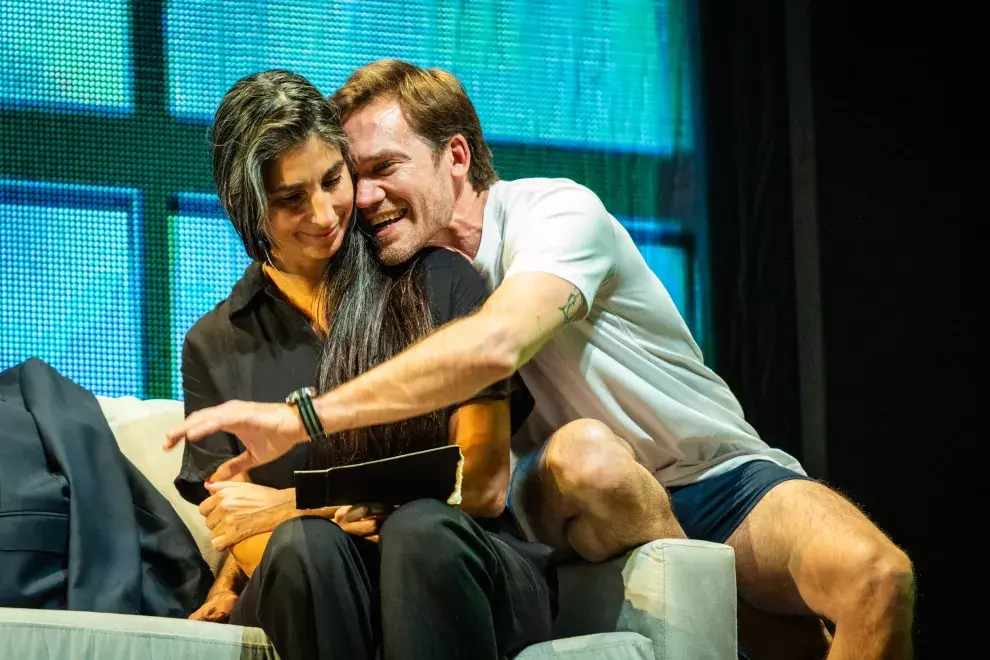 Carolina Peleritti y Juan Gil Navarro. Foto: Closer