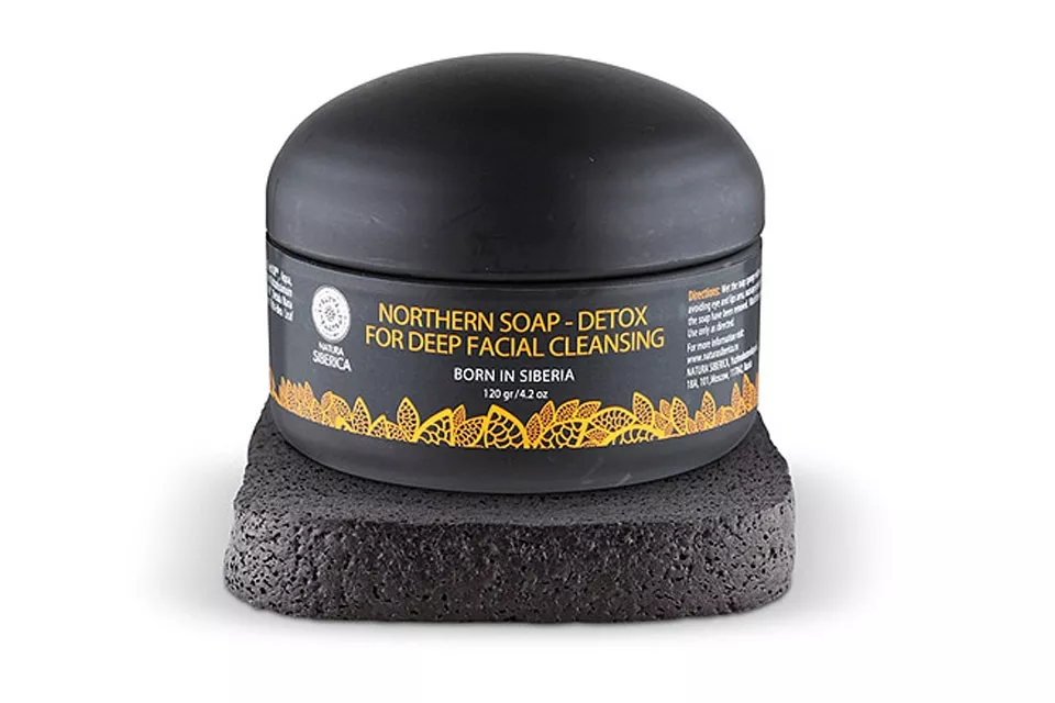 Jabón facial detox negro de limpieza profunda, $450, Natura Siberica