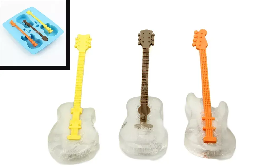 Para revolver y enfriar tu bebida, estas guitarritas ¡tienen toda la onda!