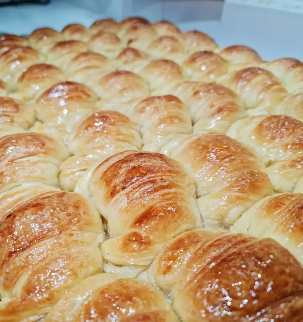 Además de churros se ofrecen excelentes medialunas en El Topo