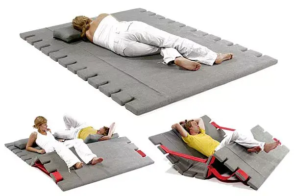 Una alfombra bien acolchonada que puede usarse para dormir, ¿la usarías de cama?