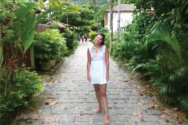 Ceci, feliz en su viaje