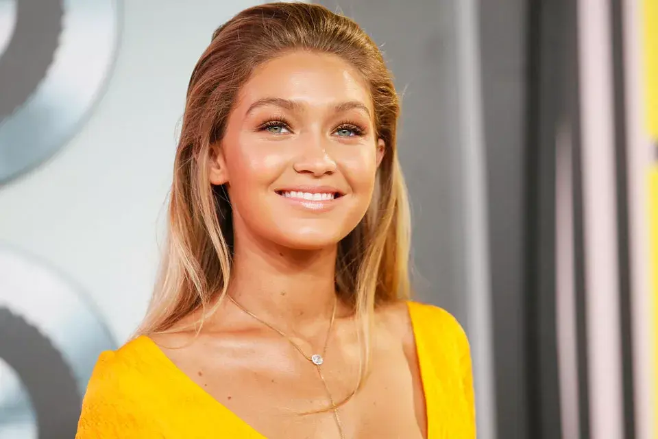 Gigi Hadid es una de las famosas con más seguidores por sus looks de maquillaje