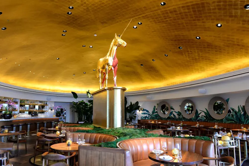 Uno de los restaurantes del nuevo edificio Faena en Miami